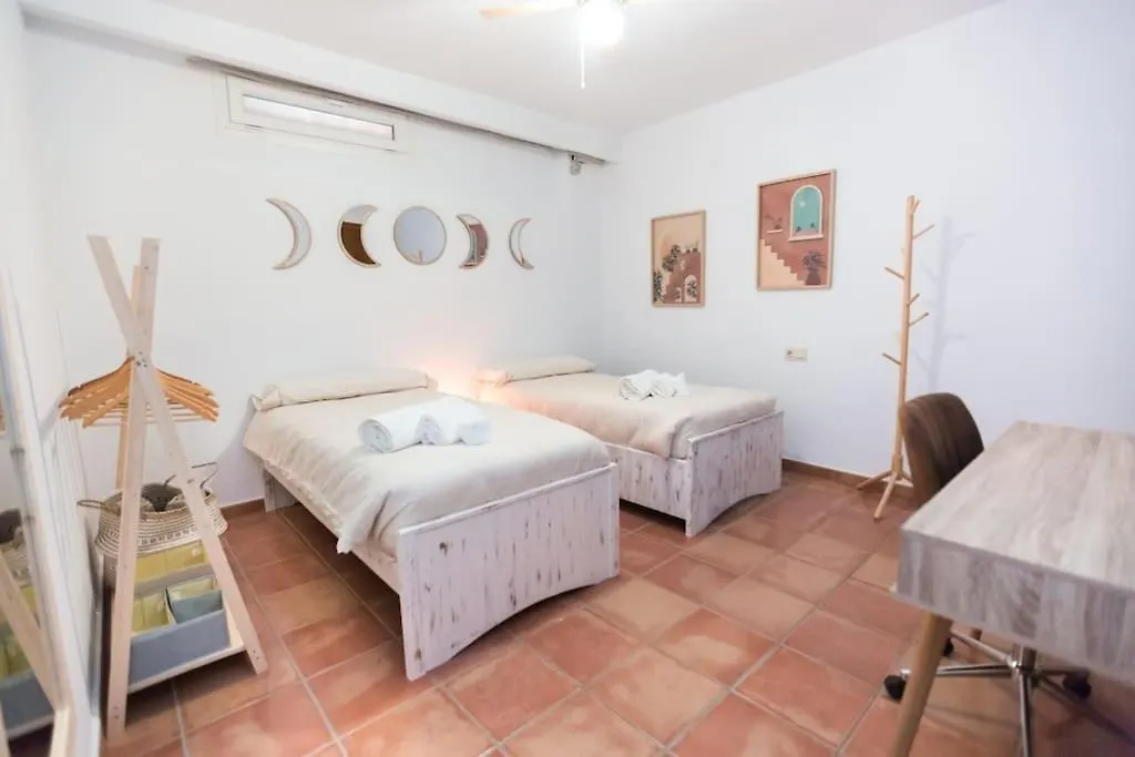 度假居 Casa Espaciosa Cerca De Monachil 拉苏维亚